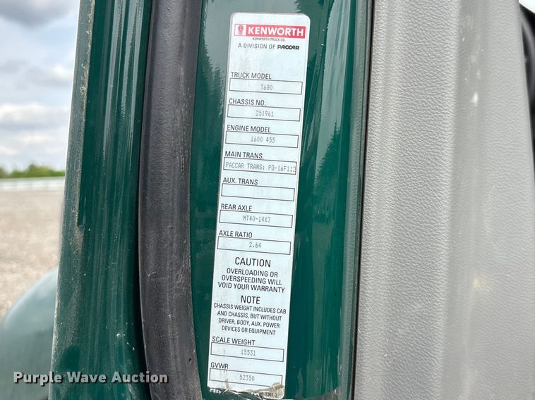 image for item YA3139 2019 Kenworth T680 semi truck