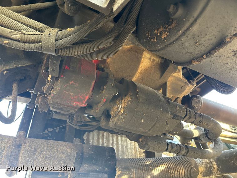 image for item YA3156 2000 Peterbilt 379 semi truck