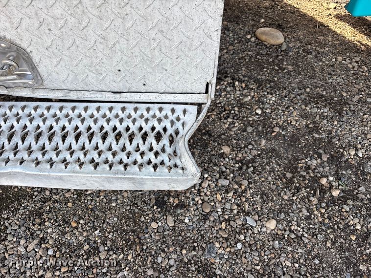 image for item YA3156 2000 Peterbilt 379 semi truck