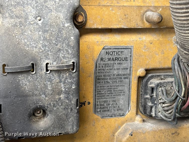 image for item YA3156 2000 Peterbilt 379 semi truck