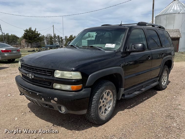 image for item DH1979 2004 Chevrolet Tahoe SUV