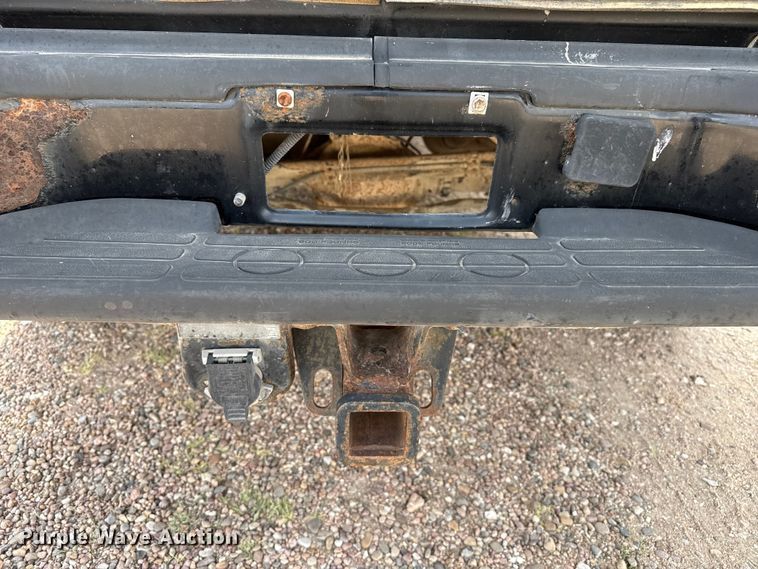 image for item DH1979 2004 Chevrolet Tahoe SUV
