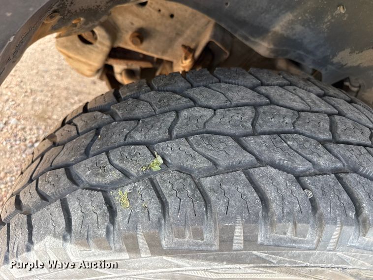 image for item DH1979 2004 Chevrolet Tahoe SUV