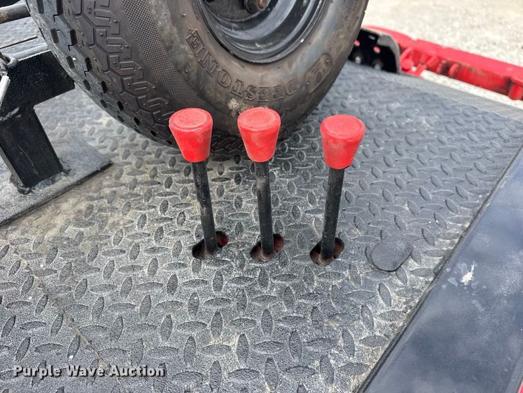 image for item DO8481 1997 International 4700 tow truck