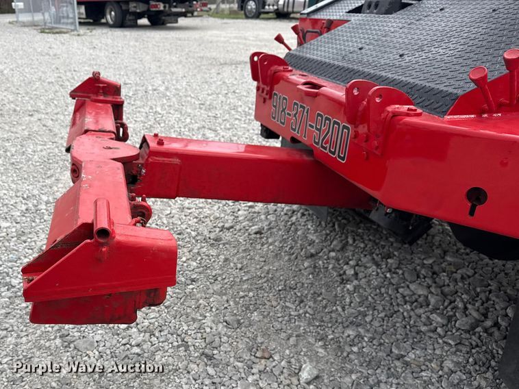 image for item DO8481 1997 International 4700 tow truck