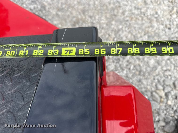 image for item DO8481 1997 International 4700 tow truck