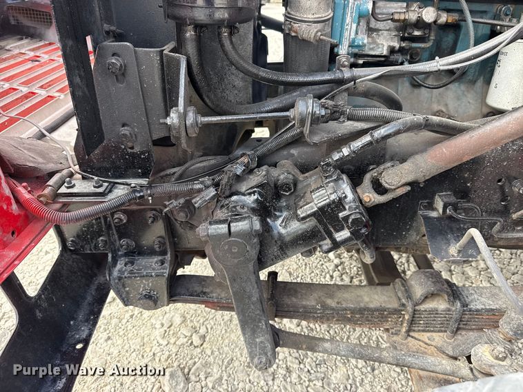 image for item DO8481 1997 International 4700 tow truck