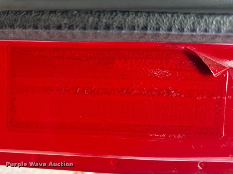 image for item DO8481 1997 International 4700 tow truck