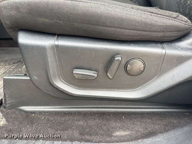 image for item DO8502 2019 Ford F150 Crew Cab pickup truck