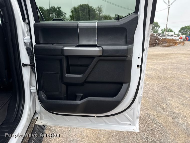 image for item DO8502 2019 Ford F150 Crew Cab pickup truck