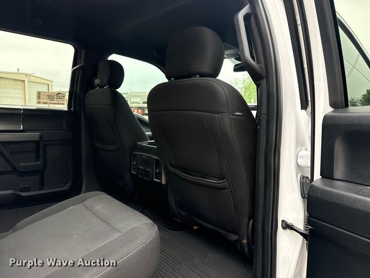 image for item DO8502 2019 Ford F150 Crew Cab pickup truck