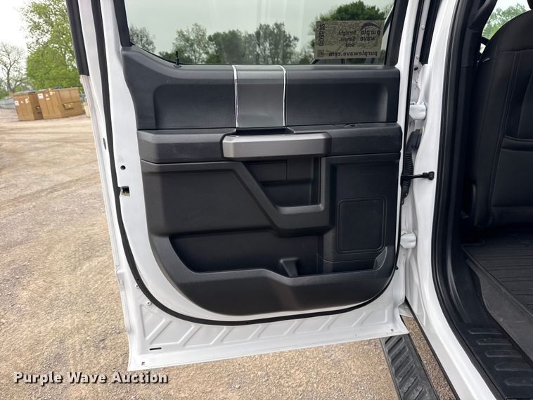 image for item DO8502 2019 Ford F150 Crew Cab pickup truck