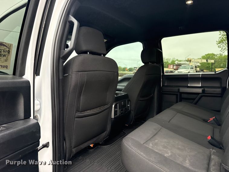 image for item DO8502 2019 Ford F150 Crew Cab pickup truck