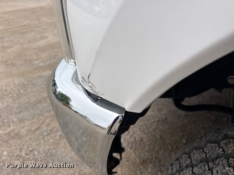 image for item DO8503 2020 Ford F350 Super Duty Ext. Cab pickup truck