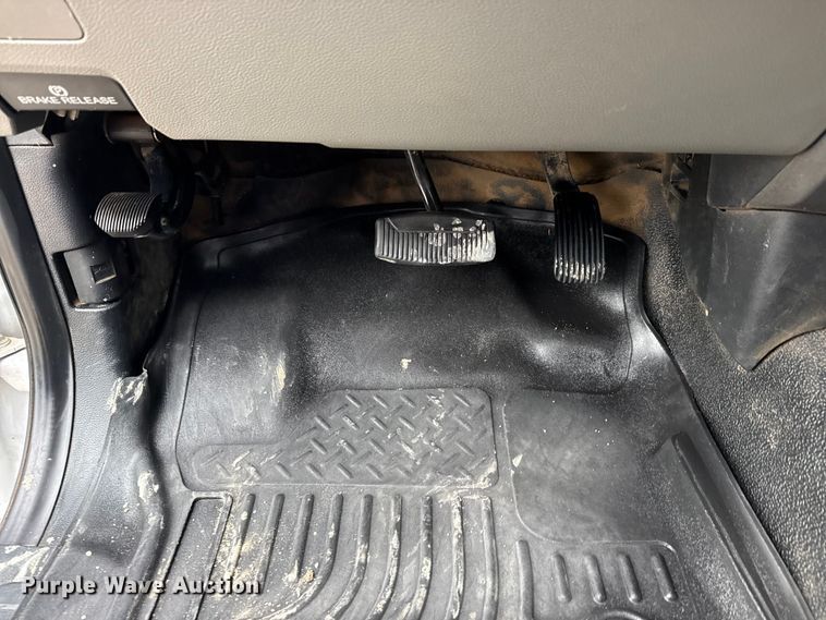 image for item DO8503 2020 Ford F350 Super Duty Ext. Cab pickup truck