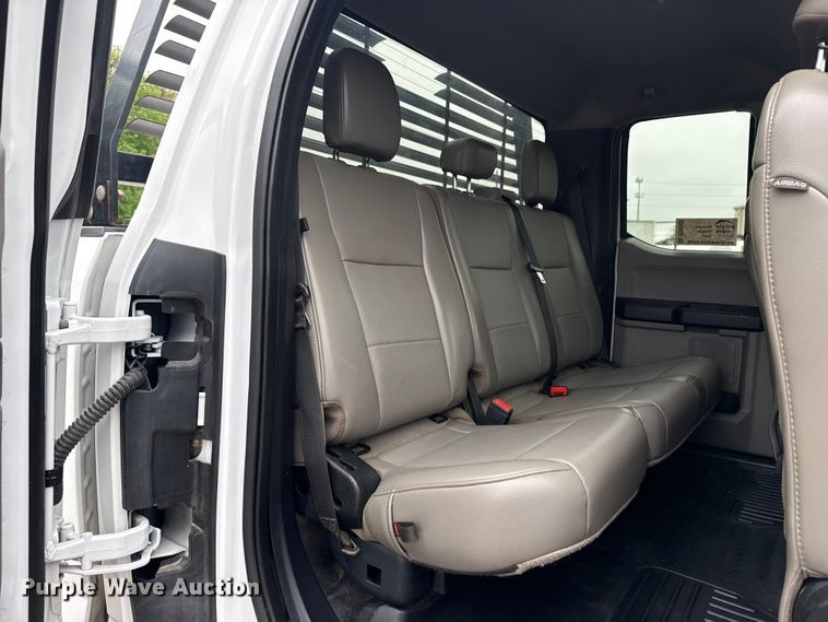 image for item DO8503 2020 Ford F350 Super Duty Ext. Cab pickup truck