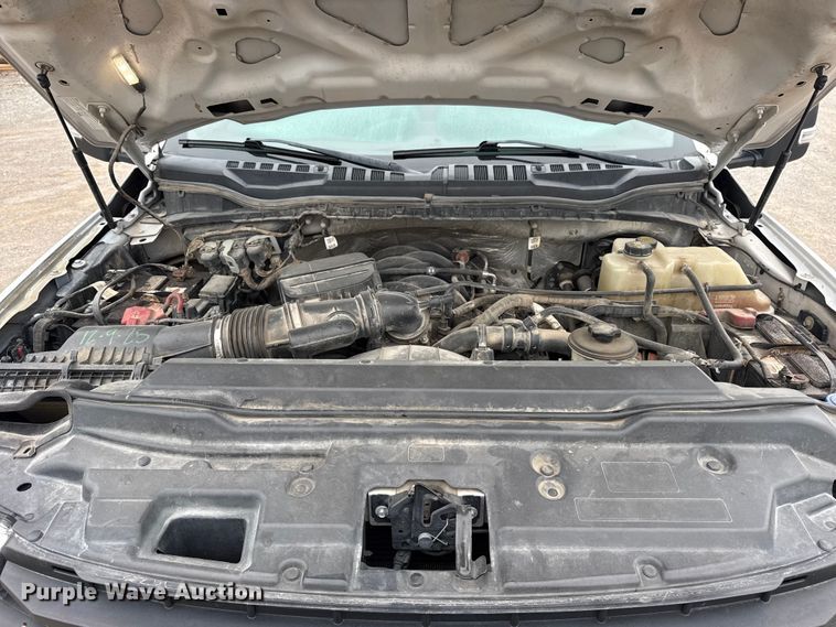 image for item DO8503 2020 Ford F350 Super Duty Ext. Cab pickup truck