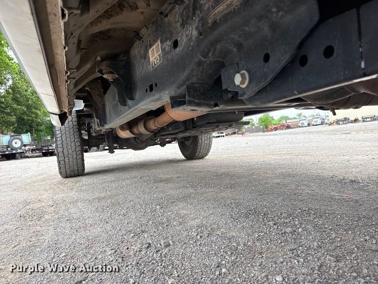 image for item DO8503 2020 Ford F350 Super Duty Ext. Cab pickup truck