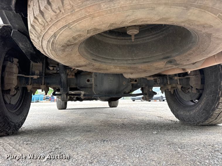 image for item DO8503 2020 Ford F350 Super Duty Ext. Cab pickup truck