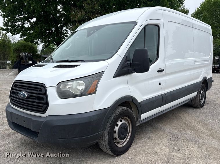 image for item DO8504 2017 Ford Transit 250 van