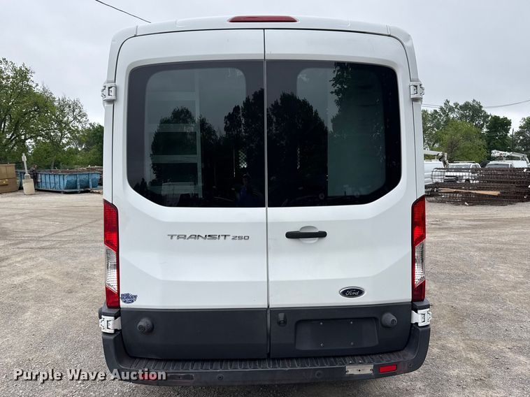 image for item DO8504 2017 Ford Transit 250 van