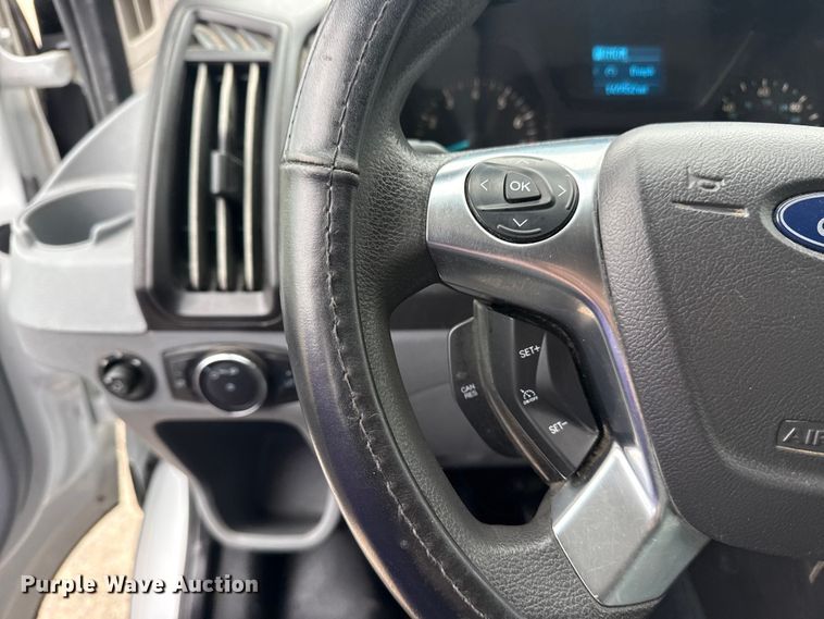 image for item DO8504 2017 Ford Transit 250 van