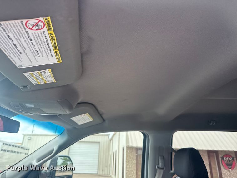 image for item DO8506 2017 Ford F250 Super Duty Crew Cab pickup truck