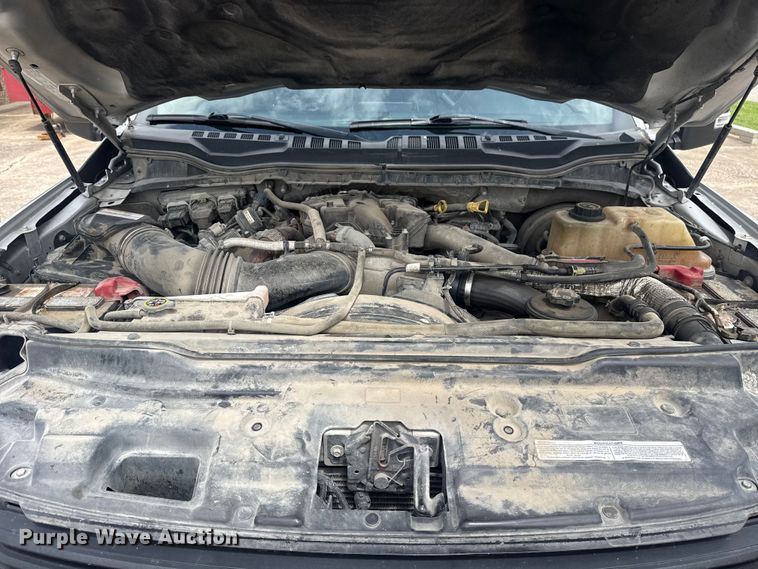 image for item DO8506 2017 Ford F250 Super Duty Crew Cab pickup truck