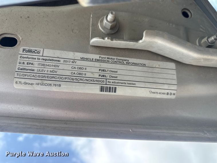 image for item DO8506 2017 Ford F250 Super Duty Crew Cab pickup truck