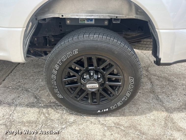 image for item DO8506 2017 Ford F250 Super Duty Crew Cab pickup truck