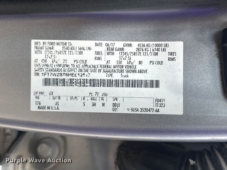 image for item DO8506 2017 Ford F250 Super Duty Crew Cab pickup truck