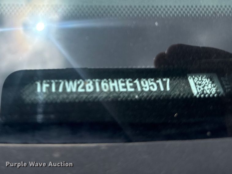 image for item DO8506 2017 Ford F250 Super Duty Crew Cab pickup truck