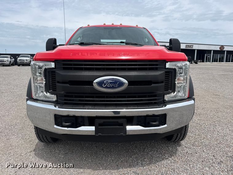 image for item DO8522 2019 Ford F550 Ext. Cab flatbed truck