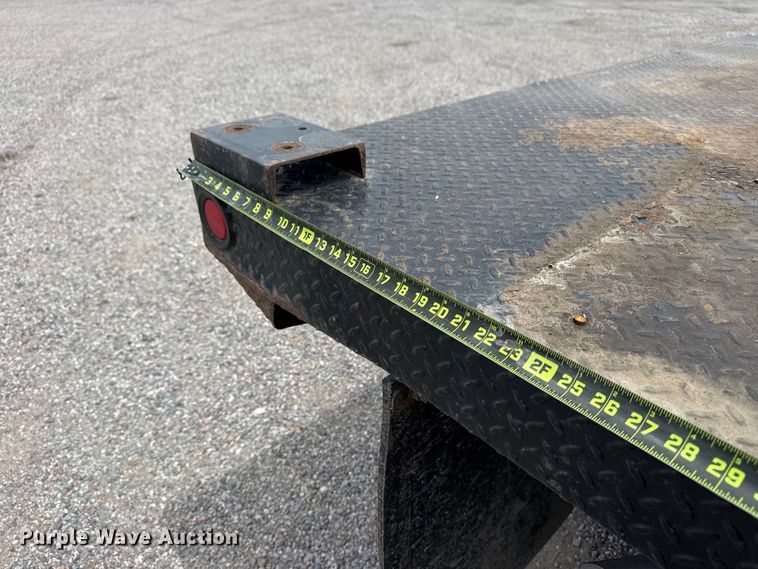 image for item DO8522 2019 Ford F550 Ext. Cab flatbed truck