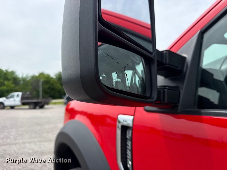 image for item DO8522 2019 Ford F550 Ext. Cab flatbed truck