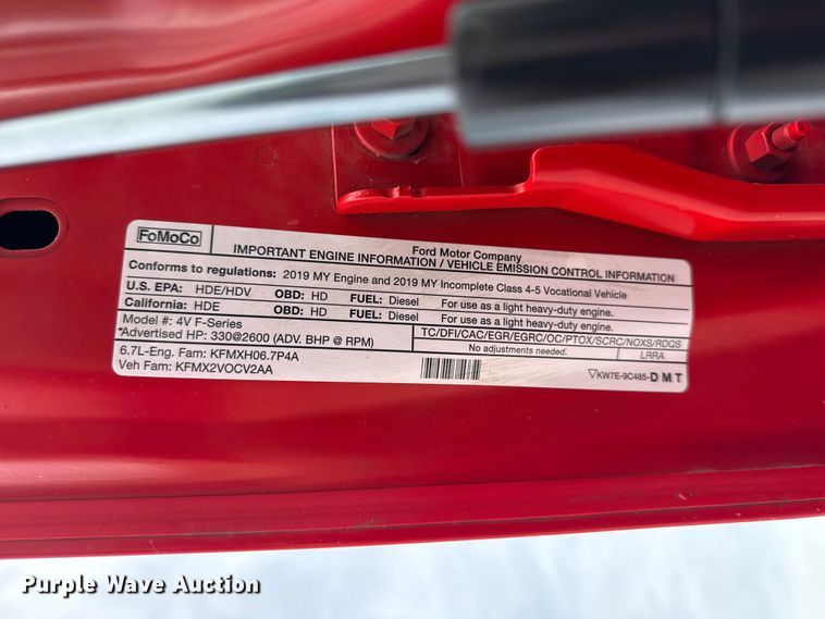 image for item DO8522 2019 Ford F550 Ext. Cab flatbed truck