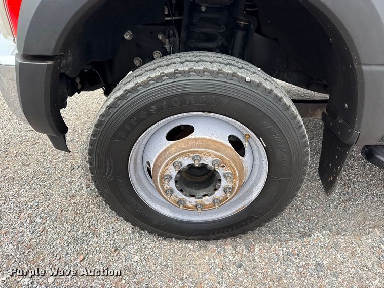 image for item DO8522 2019 Ford F550 Ext. Cab flatbed truck