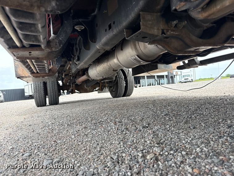 image for item DO8522 2019 Ford F550 Ext. Cab flatbed truck