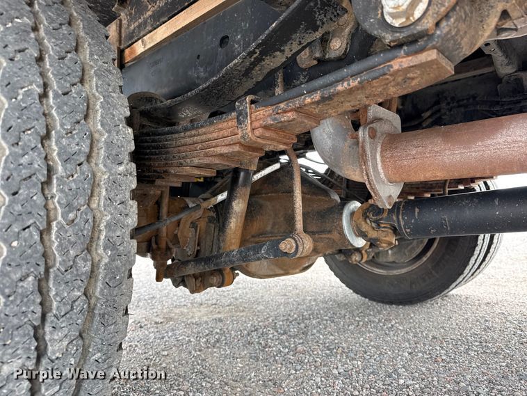 image for item DO8522 2019 Ford F550 Ext. Cab flatbed truck