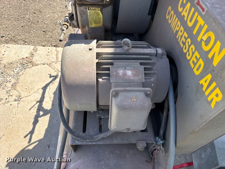 image for item DS6807 Ingersoll Rand air compressor