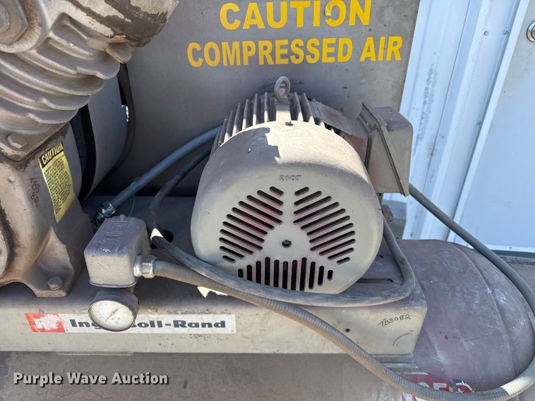 image for item DS6807 Ingersoll Rand air compressor