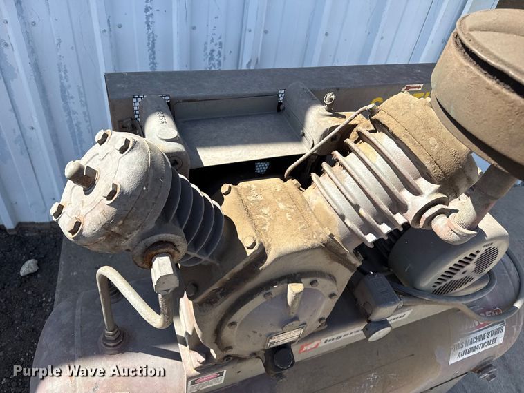 image for item DS6807 Ingersoll Rand air compressor