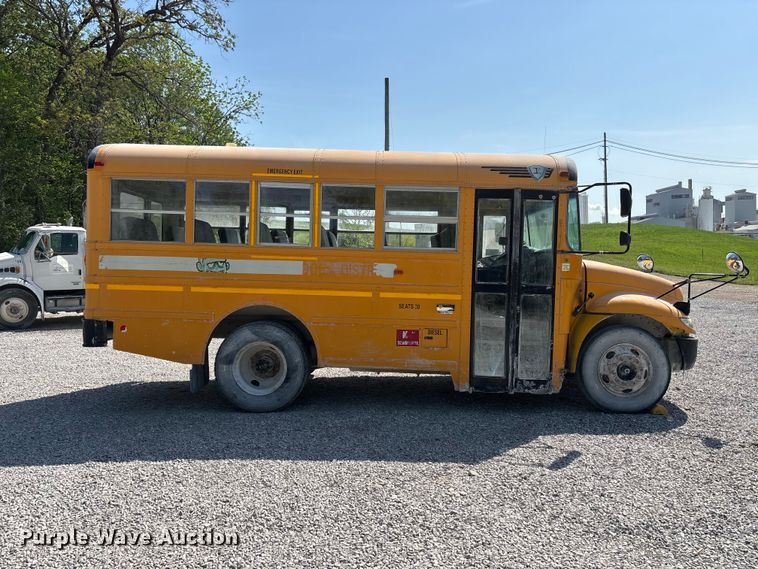 image for item DT0220 2011 International CE school bus