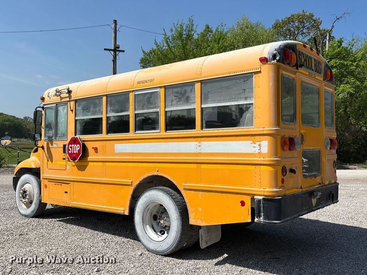 image for item DT0220 2011 International CE school bus