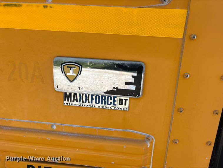 image for item DT0220 2011 International CE school bus
