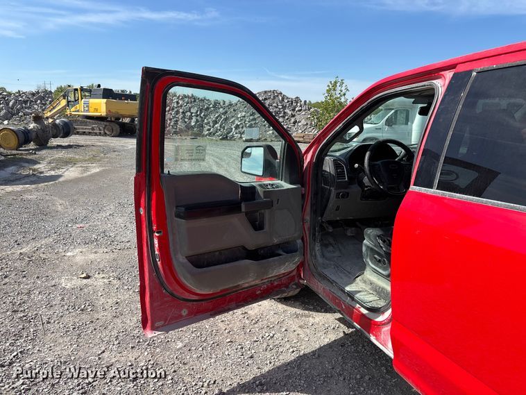 image for item DT0221 2015 Ford F150 Crew Cab pickup truck