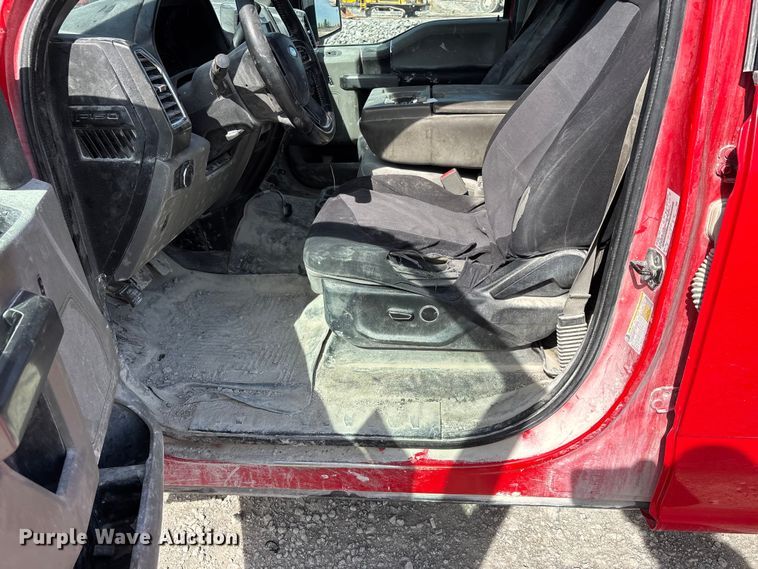 image for item DT0221 2015 Ford F150 Crew Cab pickup truck