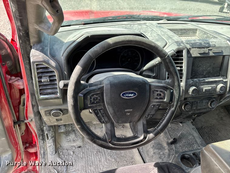 image for item DT0221 2015 Ford F150 Crew Cab pickup truck