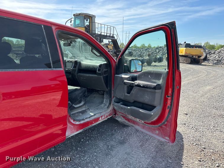 image for item DT0221 2015 Ford F150 Crew Cab pickup truck