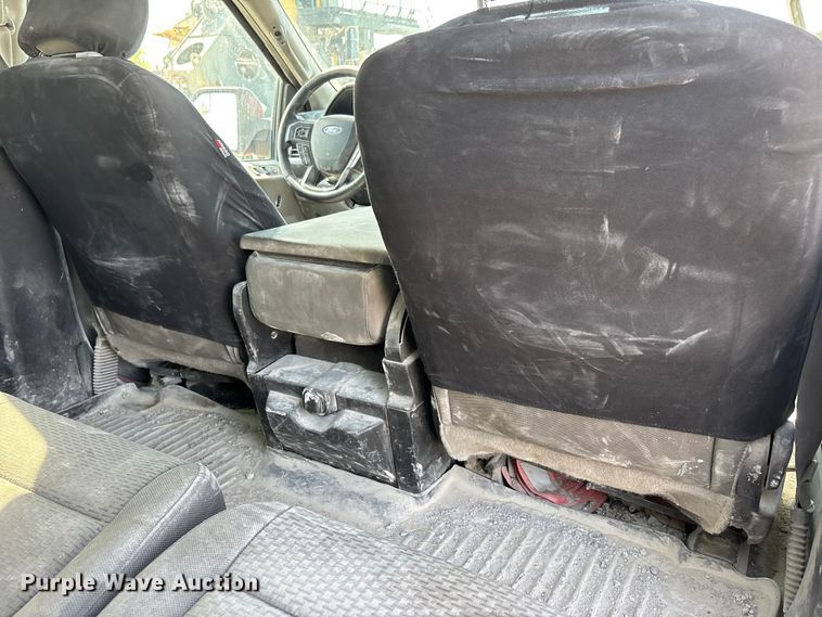 image for item DT0221 2015 Ford F150 Crew Cab pickup truck